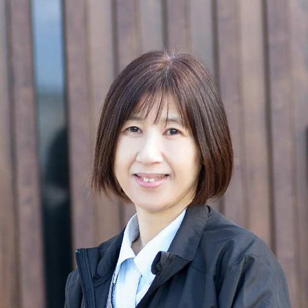 営業・総務 岸 秋香